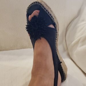 Women's Andre Assous Black Espadrille Shoes With Decorative Pom Pom, Size 8